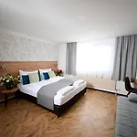 Laudach 3*