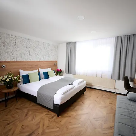 Laudach 3*
