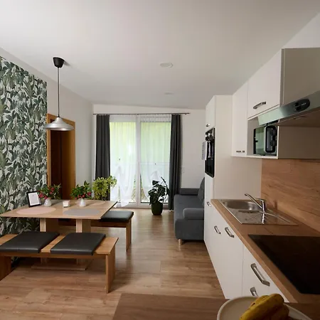 Laudach ベッド・アンド・ブレックファスト フォルヒドルフ