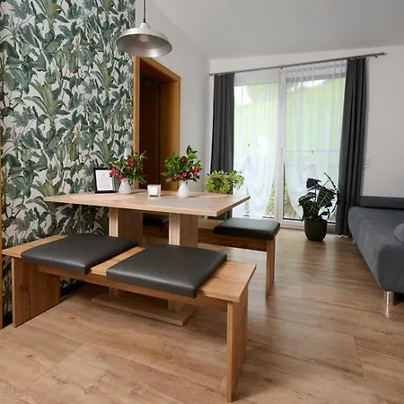 Laudach ベッド・アンド・ブレックファスト フォルヒドルフ